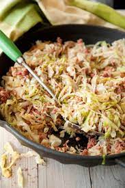 Easy Corned Beef And Cabbage Corn Beef And Cabbage Beef Recipes Cabbage Recipes
