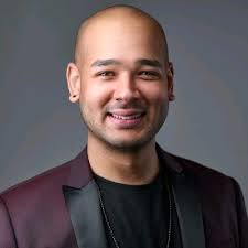 After 8 months, I'm thrilled to say goodbye to the "open to work" banner.