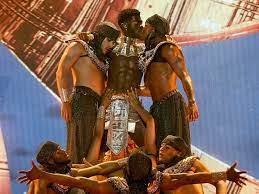 Montero lamar hill (born april 9, 1999), known as lil nas x (/nɑːz/ nahz), is an american rapper, singer, songwriter, and internet personality. Lil Nas X Kiss At Bet Awards Drew Only 3 Fcc Complaints