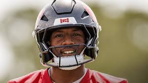 Derek Hardman's Instagram, Twitter & Facebook