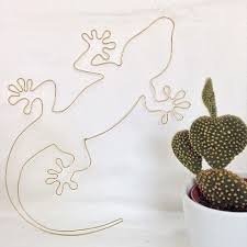 Poeme Boheme Sur Instagram Petite Salamandre Laiton Eblondel Poemeboheme Fildefer Wirecraft Handmade Homemade Fa Wire Crafts Handcraft Handmade