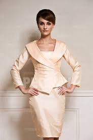 Pas question que votre mariage civil se résume à une simple formalité administrative, découvrez nos 5 conseils pour parfaire votre cérémonie de. Top Tendances 17 Inspirations Robe Tailleur Femme Chic Mariage 2020 Fitostic Com Sport Mode Beaute Lifestyle Magazine