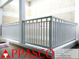 Kontsruksi, pagar besi minimalis dan pagar besi klasik, teralis jendela klasik, railing tangga klasik dan railing balkon klasik, tangga putar. Railing Balkon Cantik Minimalis Lantai Atas Jual Kanopi Tralis