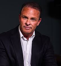 LHM Luxury Specialist Chris Mannino