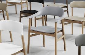 Canapes fauteuils tables chaises tables basses. Ou Trouver Des Chaises Tendances Pour La Salle A Manger