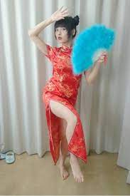上坂 すみれ 足