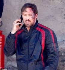 We did not find results for: Ryan Gosling Looks Bloodied And Fraught As He Speaks On A Phone While Filming The Gray Man Aktuelle Boulevard Nachrichten Und Fotogalerien Zu Stars Sternchen