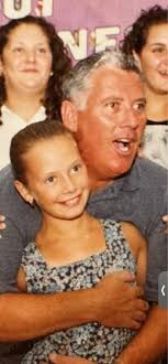 Hi looking to get a friend for my mini boy obi. He is 16 weeks old and is  desperate to play. He loves his walks and cuddles. Budget is limited so  looking