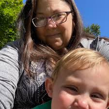 What is the best time of year to visit the Amish?