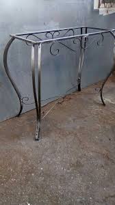 Pin De Ali Guleryuz Em Mesas Decoracao De Ferro Aparador De Ferro Moveis De Metal