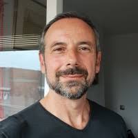 70+ perfiles de «Pier»