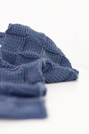 Buncha great patterns in this lot, i've included a few handsome men's scarves at the bottom. Basket Weave Scarf Knitting Pattern Video Tutorial The Crafty Gentleman