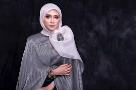 Download lagu siti nordiana terus mencintai mp3 dapat kamu download secara gratis di lagu. Siti Nordiana Khai Bahar Terus Mencintai
