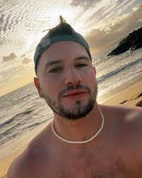 Danielle Schneck's Instagram, Twitter & Facebook