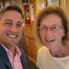 What a special afternoon remembering my HS Meteorology teacher, Sherry  Williams. Sherry passed last year. We had an incredible afternoon of  memories and it was great catching up with Homestead HS teachers (