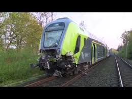Jun 07, 2021 · tragödie mehr als 40 tote bei schwerem zugunglück in pakistan. Drei Schwerverletzte Bei Zugungluck Bei Rendsburg Youtube