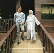 Dizinin 1 buçuk saatlik suri hati mr. Suri Hati Mr Pilot Icin En Iyi 57 Fikir Cift Casual Hijab Outfit Film