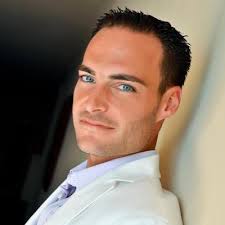 alex brownstein (@AlexBrownstein)