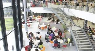 Ecoles De Commerce Notre Classement 2010 Educpros Ecole De Commerce Commerce Ecole