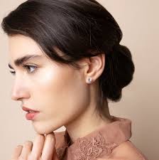 Punto luce orecchino