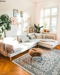 Pour Un Salon Tendance Et Cosy Decouvrez Et Inspirez Vous De Notre Selection De Canapes Tapis Tab En 2020 Meuble Salon Interieur De Salon Deco Maison