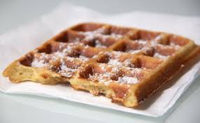 Le petit plus par rapport à d'autres recettes de gaufres, c'est que la pâte à gaufre contient très peu de. Mes Gaufres Rapides Sans Levure Line Lisbonne Et Cie