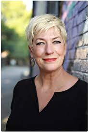 How One Mom Changed From Conservative Christian To Passionate LGBTQ+  Advocate — 2 Lives Podcast