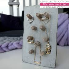 Diy Presentoir A Bijoux En Beton So Brut Avec Castorama Jewellery Display Gifts Concrete