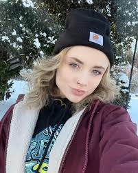 Brandi Napier's Instagram, Twitter & Facebook