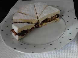 Camembert Farci Aux Fruits Secs Le Blog De Michelle Plaisirs De La Maison Alimentation Fruits Secs Dessert Gourmand