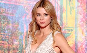 Nayensy solorzano fapello