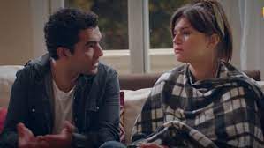 وتُقدم ديانا، في المسلسل، دور مريم نجلة الفنان مدحت صالح والفنانة نرمين الفقي، والتي. Ø§Ù„Ø¨ÙˆØ§Ø¨Ø© Ù†ÙŠÙˆØ² Ø¯ÙŠØ§Ù†Ø§ Ù‡Ø´Ø§Ù… ØªØ¹ÙŠØ´ Ø­ÙŠØ§Ø© Ù‚Ø§Ø³ÙŠØ© Ø¨Ø³Ø¨Ø¨ Ø²ÙˆØ§Ø¬ ÙˆØ§Ù„Ø¯Ù‡Ø§ ÙÙŠ Ø£Ø¨Ùˆ Ø§Ù„Ø¹Ø±ÙˆØ³Ø© 2