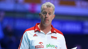 In this week's edition, visuals editor michael beckert chats with the photographer bart heynen, whose new book dads is now available. Volleyball Vital Heynen Flirtet Mit Job Als Frauen Trainer