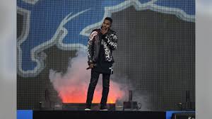 Check spelling or type a new query. 2017 Thanksgiving Halftime Show