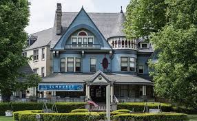 The Queen Anne Style I W P Buchanan Victorian Style Homes Victorian Homes House Styles