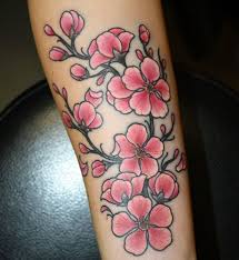 17 Inspirations Pour Un Beau Tatouage Japonais Beau Tatouage Tatouage Dessins De Fleurs Pour Tatouage