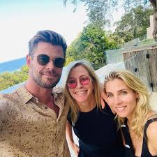 The thor actor apparently forbid his personal trainer, luke zocchi, from finding love on the bachelor. Muttertag 2020 So Feiern Die Stars Gala De