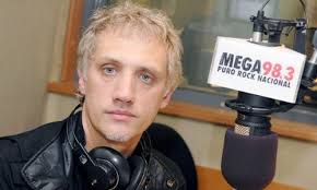 Ex baterista de Soda Stereo dice que Gustavo Cerati nunca dejaba de fumar