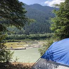 Down A Few Dirt Roads And Through Some Bush Found A Good Spot To Set Up Camp For A Few Nights In The Mountains Of Camping Camping Locations Best Camping Gear