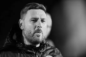 ASCOT STRIKE LATE TO HOLD HANWORTH