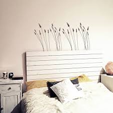 Letto matrimoniale bianco con testata decorazione a traforo. Testata Letto Legno Bianca