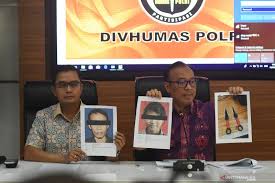 Pakar hukum tata negara, refly harun. Polri Tegaskan Insiden Penusukan Terhadap Wiranto Bukan Rekayasa Antara News Sumatera Utara