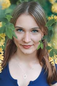 Kyra Dunham's Instagram, Twitter & Facebook