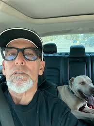 FREE Photos at Essential Grooming with Buddy the Elf!!! Bring your pet…and  take a photo with your own phone!! Come have Hot Coco, treats and meet  Buddy! Merry Christmas!!! All pets and