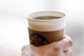 JPMorgan cuts Starbucks stock price target to $100 By Investing.com