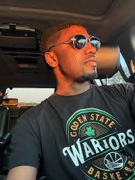 It's my birthday and yes, I am going to have a piece of my birthday cake.  It only comes around once a year (thank God!!🤣) and we only live once.  Hope everyone