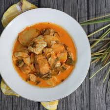 Kali ini kami akan berikan resep gulai ikan tuna. Resep Gulai Ikan Rebung Food Nitalanaf Food Blogger
