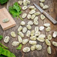 Gnocchis Aux Epinards Recette Recette Gnocchi Gnocchis Gnocchi