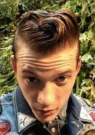 They have superior formulations, so irrespective of whether your hair is straight, curly, thick, or frizzy, the best hairstyle wax will supplement its texture, feel, volume, and look, making it stand out. Check Out This Rockabilly Hairstyle What Pomade To Use