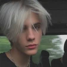 The trend aims towards expressing your individuality while enhancing what you already got. Eboy Tiktok Hairstyles Boys Hot Tiktok 2020